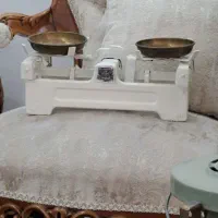 ترازوی قدیمی