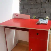 میز تحریر جادار وسالم