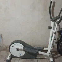 دوچرخه ثابت جفتشون سالم  در حد