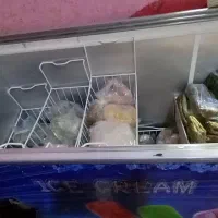 یخچال صندوقی بستنی