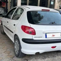 پژو ۲۰۶