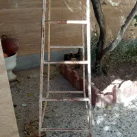 چهار پایه فلزی