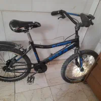 دوچرخه پسرونه سایز۲۰ ب همراه سه چرخه دخترونه