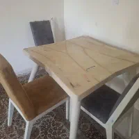 میز صبحانه خوری