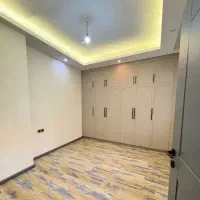 کرم  طوسی بلوطی کمددیواری
