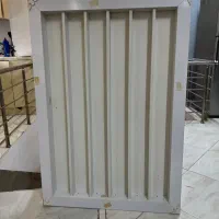 دو عدد میز ناخن و استند ناخن و تخت ماساژ