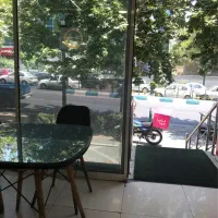 پیک موتوری و صندوقدار