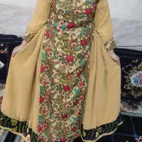 لباس زرد(فروشی)