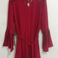 تعدادی شومیز و مانتو