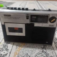 فروش یک دستگاه رادیو ضبط سونی