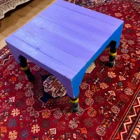 میز چوبی مربع