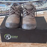 کفش و لباس ایمنی