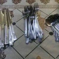 چاقو و چنگال و قاشق چایخوری