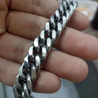 دستبند تزیینی