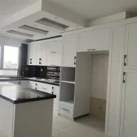 ۱۵۰متر  سه خواب  برج باغ  دو پارکینگ   سوهانک
