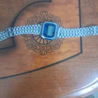 ساعت OMAX ضد اب قدیمی