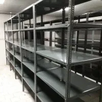 قفسه پیچ و مهره ای