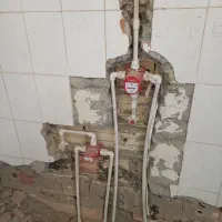 لوله کشی آب و فاضلاب و نصاب لوازم بهداشتی