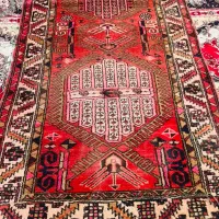 فرش دستباف عتیقه کاملاً سالم
