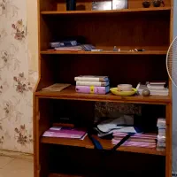 کتابخانه مستحکم و بزرگ چوبی