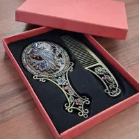 آئینه و شانه