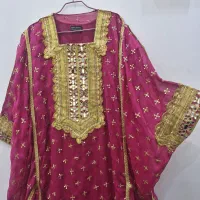 تعدادی لباس مجلسی