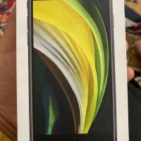 اپل se 2020
