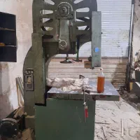 نیازمند اَره کار ماهر و برشکار چوب