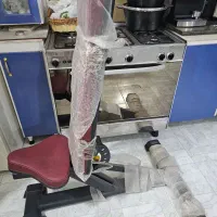 میز پرس سینه مُدَرَج