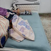 تخت سفید یک و نیم نفره