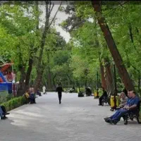 دنبال خونه.کارباجای خواب یانگهبانی ازطرف شب میگردم