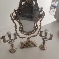 آیینه و شمعدان برنجی