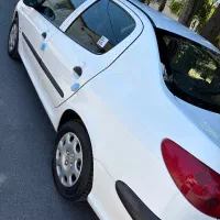پژو 206 sd v8 سیمی کم کار درحد