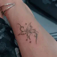 کاشت ناخن. تتو.مژه.پاکسازی.میکاپ
