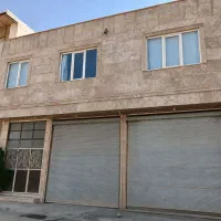 خونه-ویلایی-با-2-مغازه-تجاری