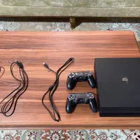 PS4 PRO 1T کپی خور +دو دسته +در حد نو