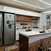 ویلایی-یک-طبقه-بر-اصلی-با-موقعیت-تجاری