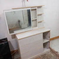 میز آرایش با ۲عدد بغل تختی