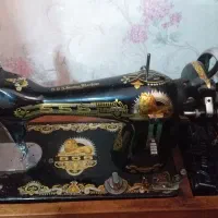 چرخ خیاطی مدل ۵۵۵ قدیمی دستی برقی شده