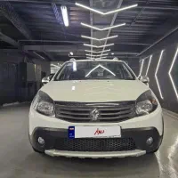 رنو ساندرو استپ وی مدل ۱۳۹۷