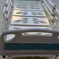 تخت بیمار ۳ شکن برقی