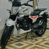 بنلی ۱۵۰ کارت سوخت دارد بیمه ۱سال