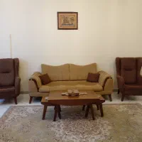 مبل و ناهار خوری  و میز وسط و عسلی به همراه پرده