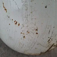 یک عدد کپسول گاز سی ان جی پژویی