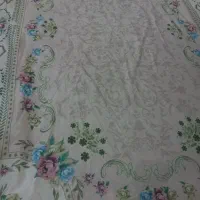 یک جفت رو فرشی دور کش