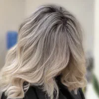 تخفیف رنگ مو و صافی