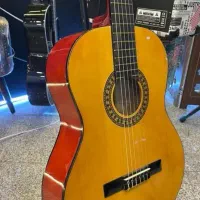 گیتار valensia