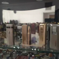 کلکسیون فندک بالغ بر ۱۰۰۰ عدد فندک متنوع از هر نوع