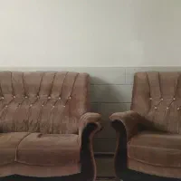 مبل راحتی هفت نفره با سه عدد گل میز