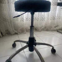 صندلی اصلاح - تابوره - سرشورایستاده